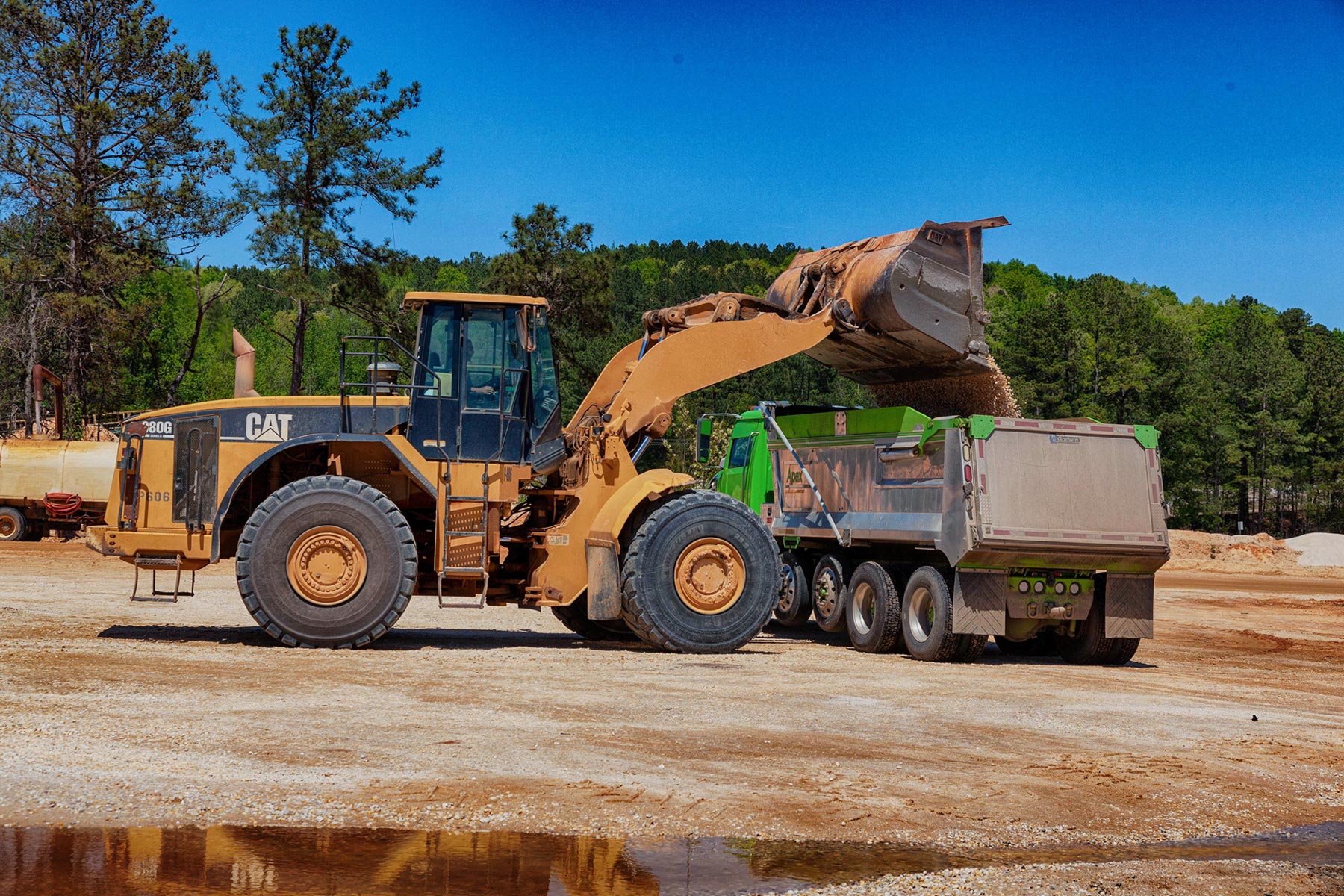 BV Hedrick Gravel + QUARTZITE SAND